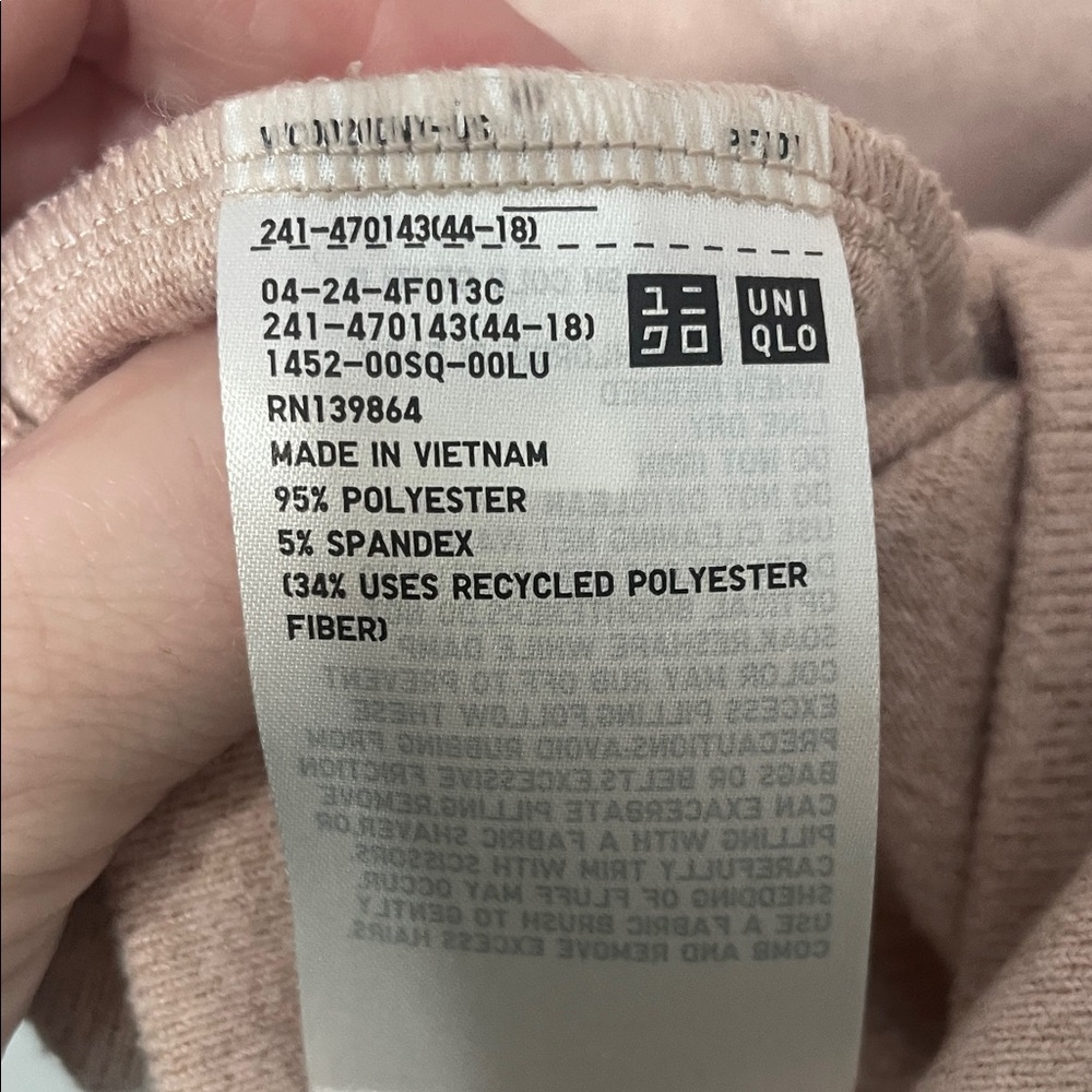 Uniqlo Pink Blush Crew Neck Sweater XL ๐ - Picture 6 of 10